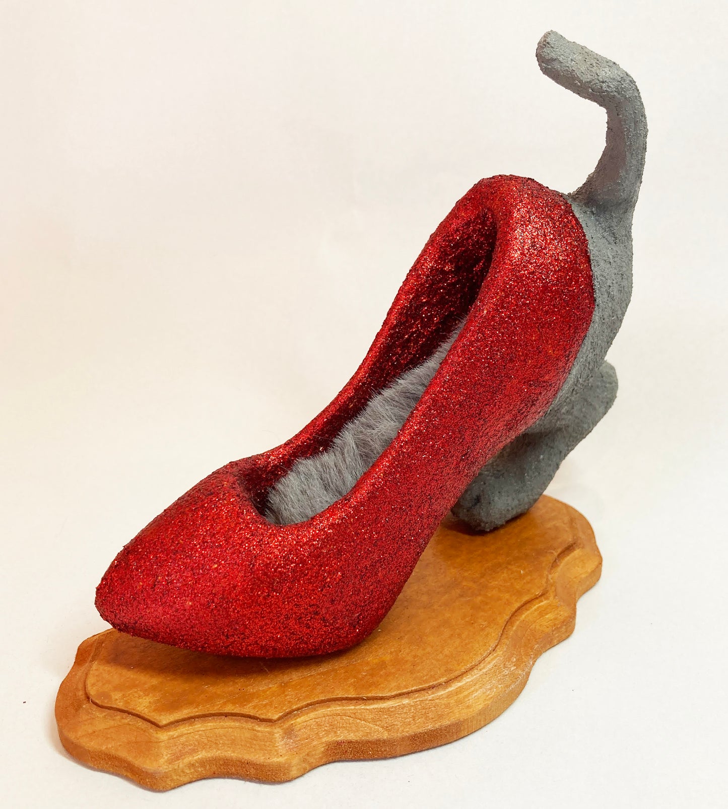 井口エリー　 Little cat mini highheels  レッドバージョン