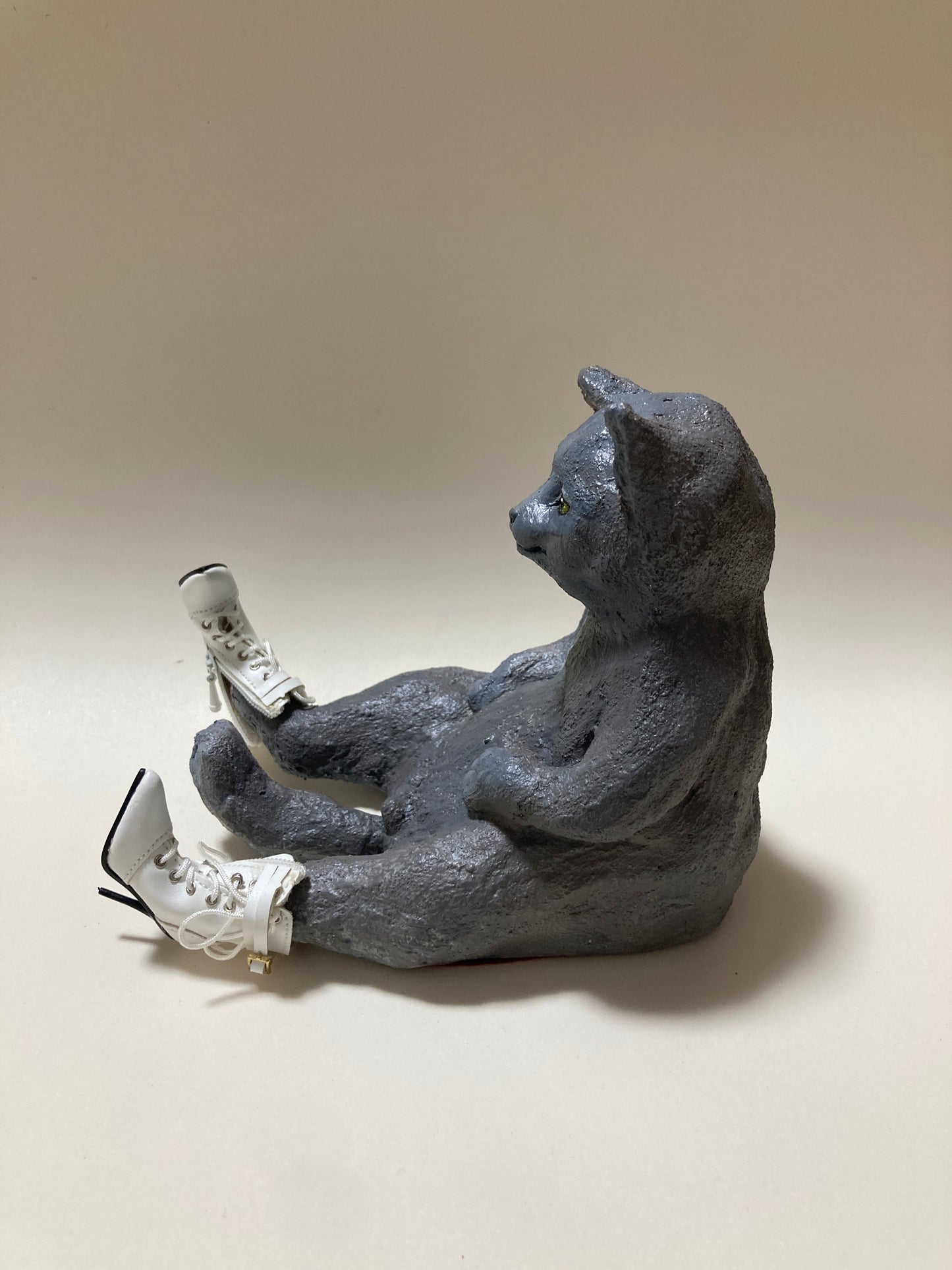 井口エリー　 Cat in Boot  12