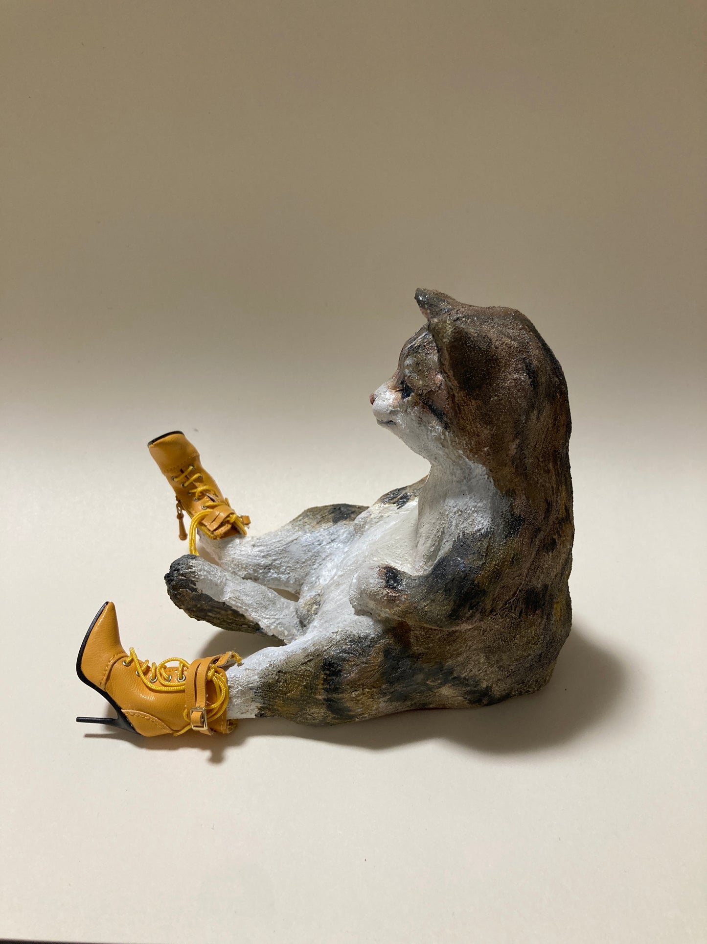 井口エリー　 Cat in Boot  14