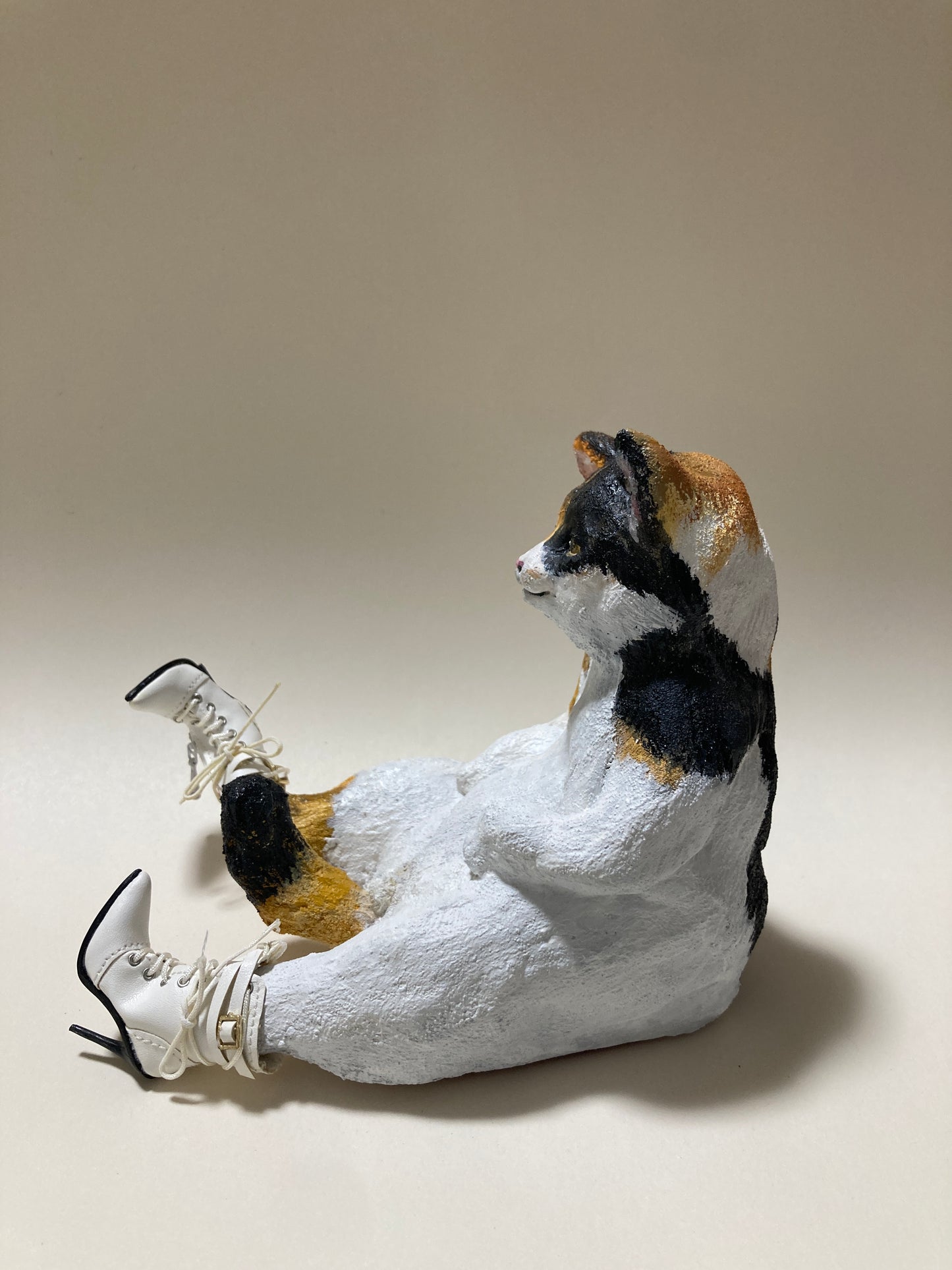 井口エリー　 Cat in Boot  11