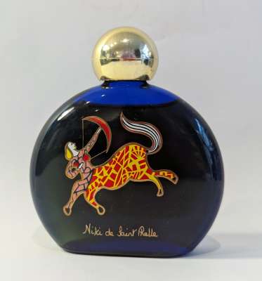 ニキ・ド・サンファル Niki de Saint Phalle　オー・デファンデュ ― 射手座（Eau défendue – Sagittaire）